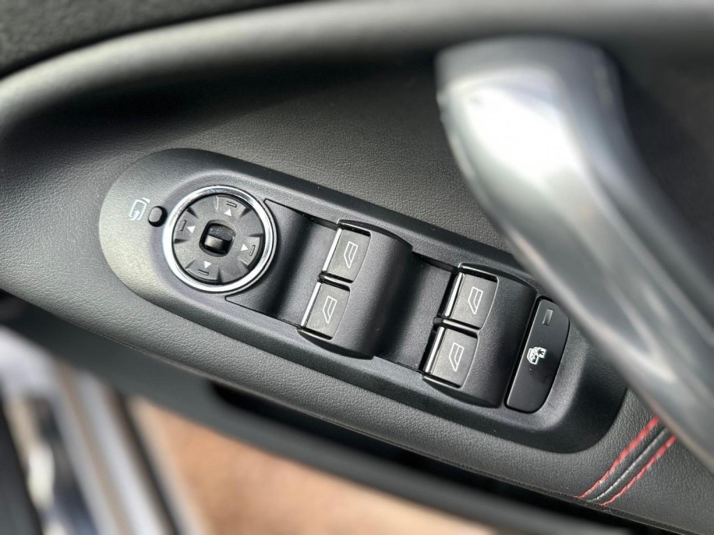 FORD MONDEO 2.0 TDCi Titanium X Sport Euro 5 5dr 2012