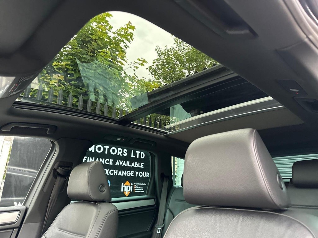 VOLKSWAGEN TOUAREG 3.0 TDI V6 BlueMotion Tech Altitude Tiptronic 4WD Euro 5 (s/s) 5dr 2013