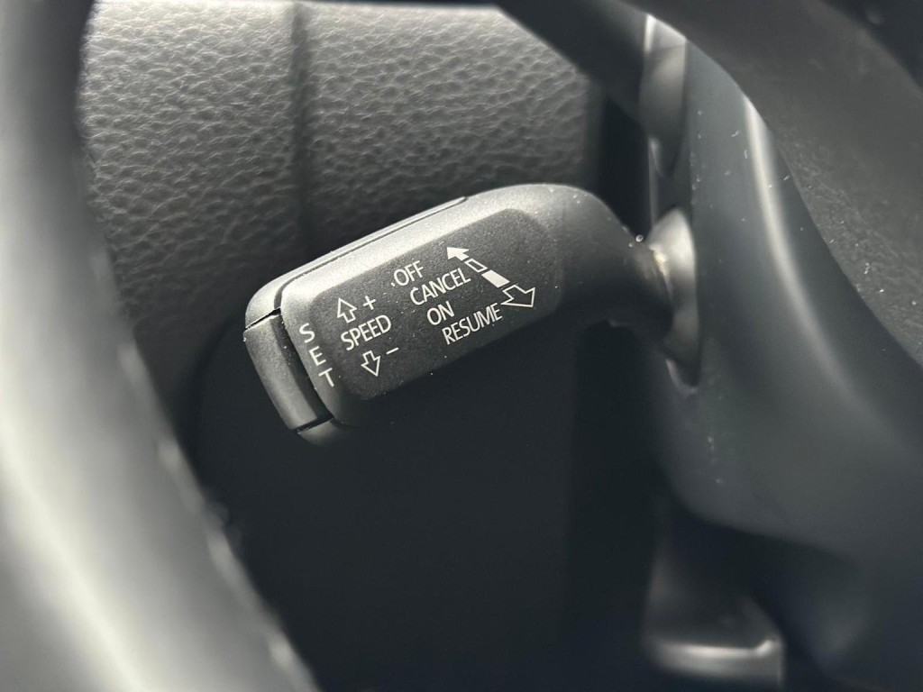 VOLKSWAGEN TOUAREG 3.0 TDI V6 BlueMotion Tech Altitude Tiptronic 4WD Euro 5 (s/s) 5dr 2013