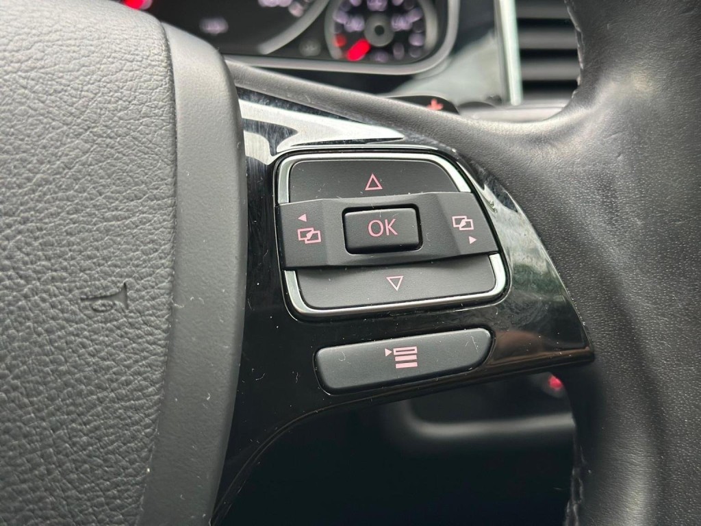 VOLKSWAGEN TOUAREG 3.0 TDI V6 BlueMotion Tech Altitude Tiptronic 4WD Euro 5 (s/s) 5dr 2013