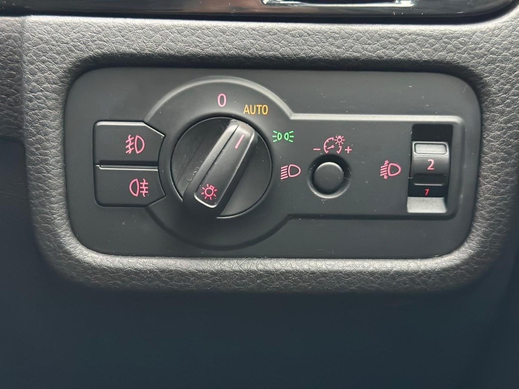 VOLKSWAGEN TOUAREG 3.0 TDI V6 BlueMotion Tech Altitude Tiptronic 4WD Euro 5 (s/s) 5dr 2013