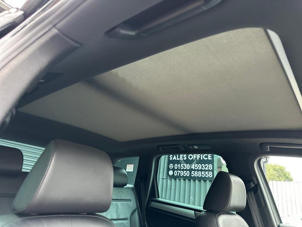 VOLKSWAGEN TOUAREG 3.0 TDI V6 BlueMotion Tech Altitude Tiptronic 4WD Euro 5 (s/s) 5dr 2013