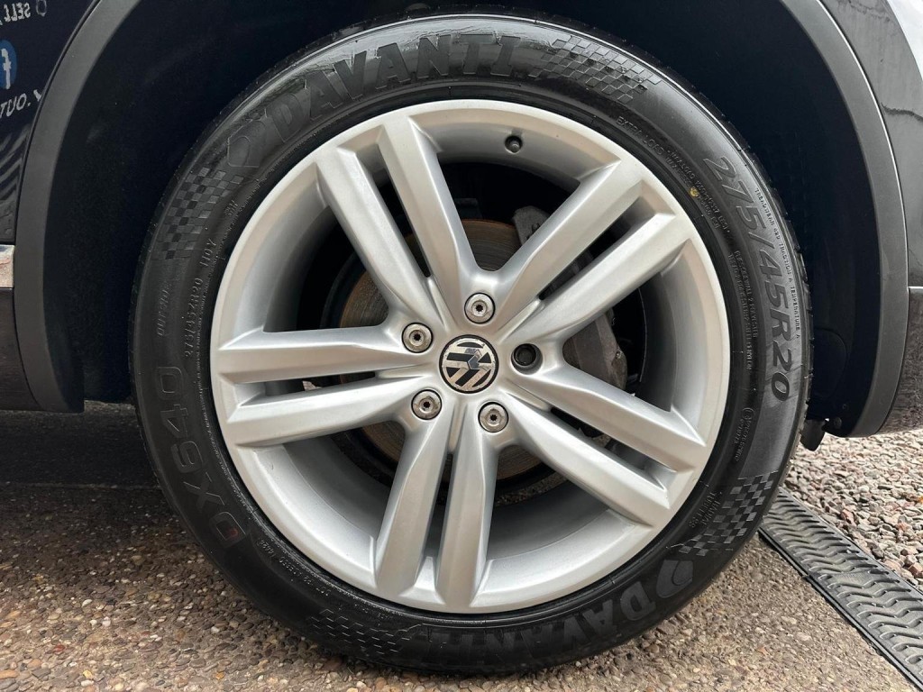 VOLKSWAGEN TOUAREG 3.0 TDI V6 BlueMotion Tech Altitude Tiptronic 4WD Euro 5 (s/s) 5dr 2013