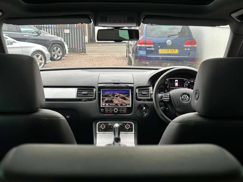 VOLKSWAGEN TOUAREG 3.0 TDI V6 BlueMotion Tech Altitude Tiptronic 4WD Euro 5 (s/s) 5dr 2013