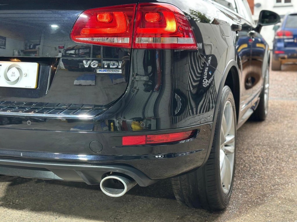 VOLKSWAGEN TOUAREG 3.0 TDI V6 BlueMotion Tech Altitude Tiptronic 4WD Euro 5 (s/s) 5dr 2013