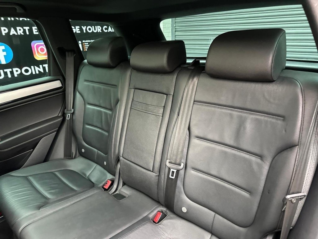 VOLKSWAGEN TOUAREG 3.0 TDI V6 BlueMotion Tech Altitude Tiptronic 4WD Euro 5 (s/s) 5dr 2013