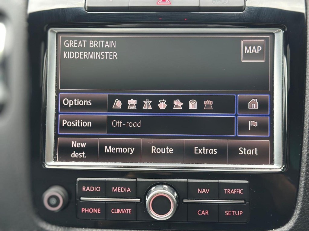 VOLKSWAGEN TOUAREG 3.0 TDI V6 BlueMotion Tech Altitude Tiptronic 4WD Euro 5 (s/s) 5dr 2013