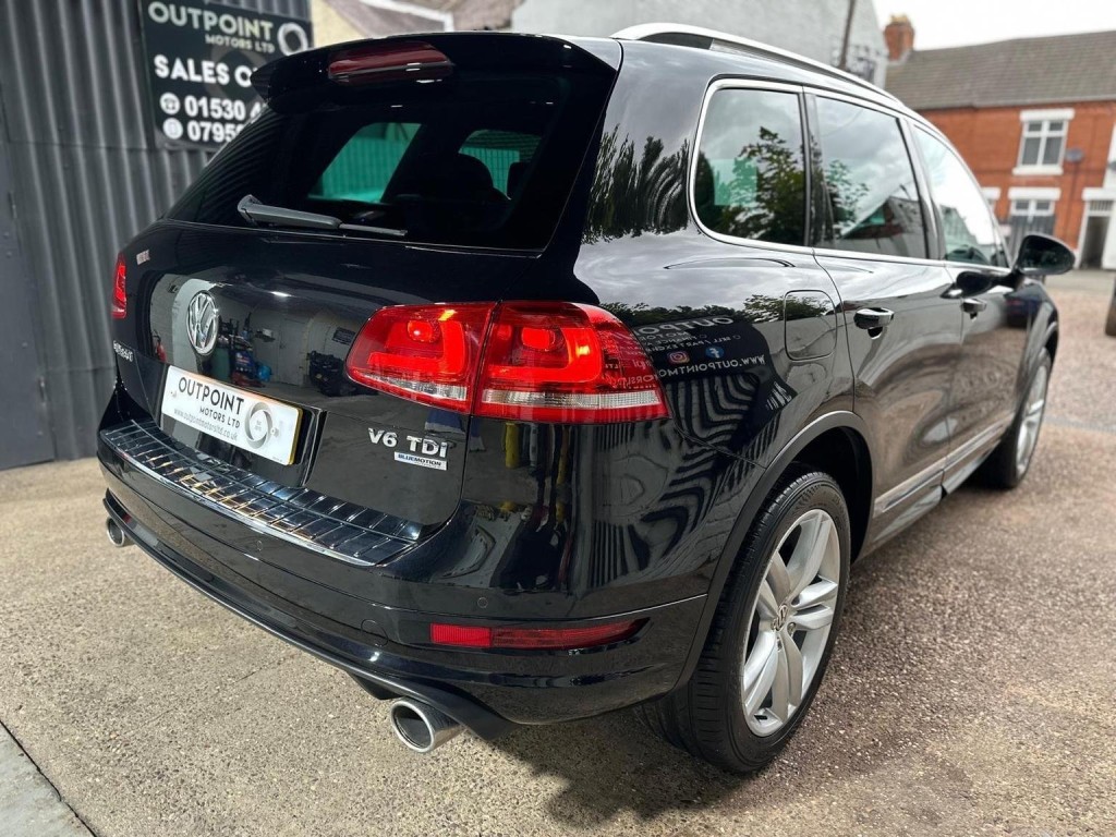 VOLKSWAGEN TOUAREG 3.0 TDI V6 BlueMotion Tech Altitude Tiptronic 4WD Euro 5 (s/s) 5dr 2013