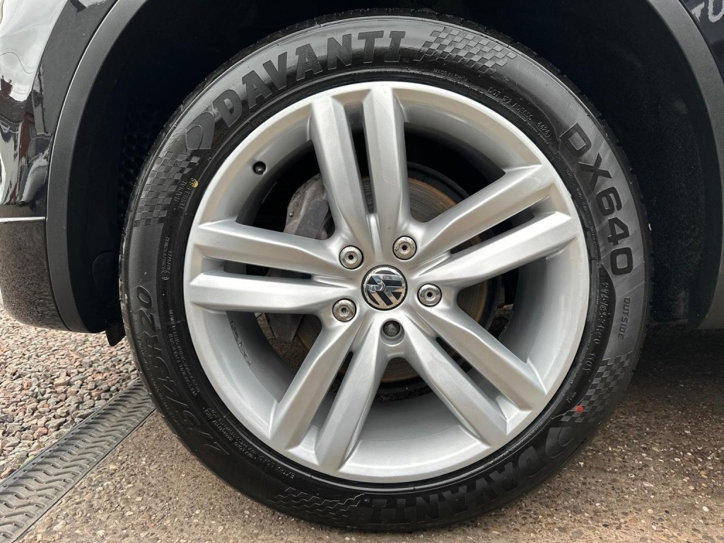 VOLKSWAGEN TOUAREG 3.0 TDI V6 BlueMotion Tech Altitude Tiptronic 4WD Euro 5 (s/s) 5dr 2013