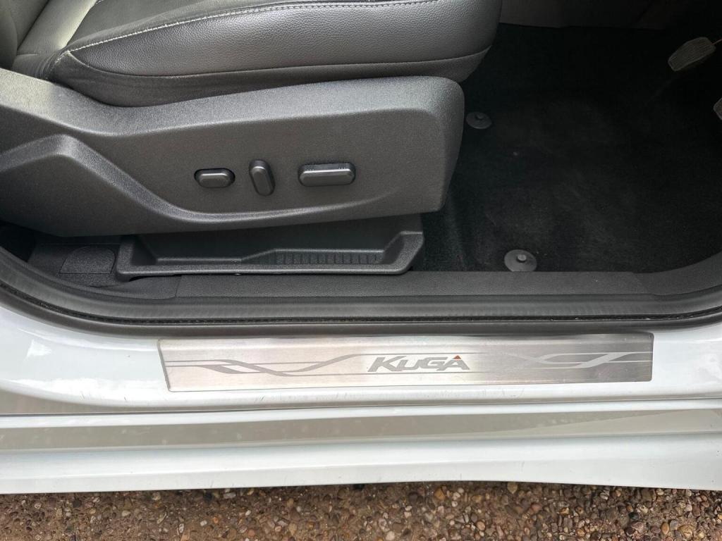 FORD KUGA 2.0 TDCi Titanium X 2WD Euro 5 5dr 2014