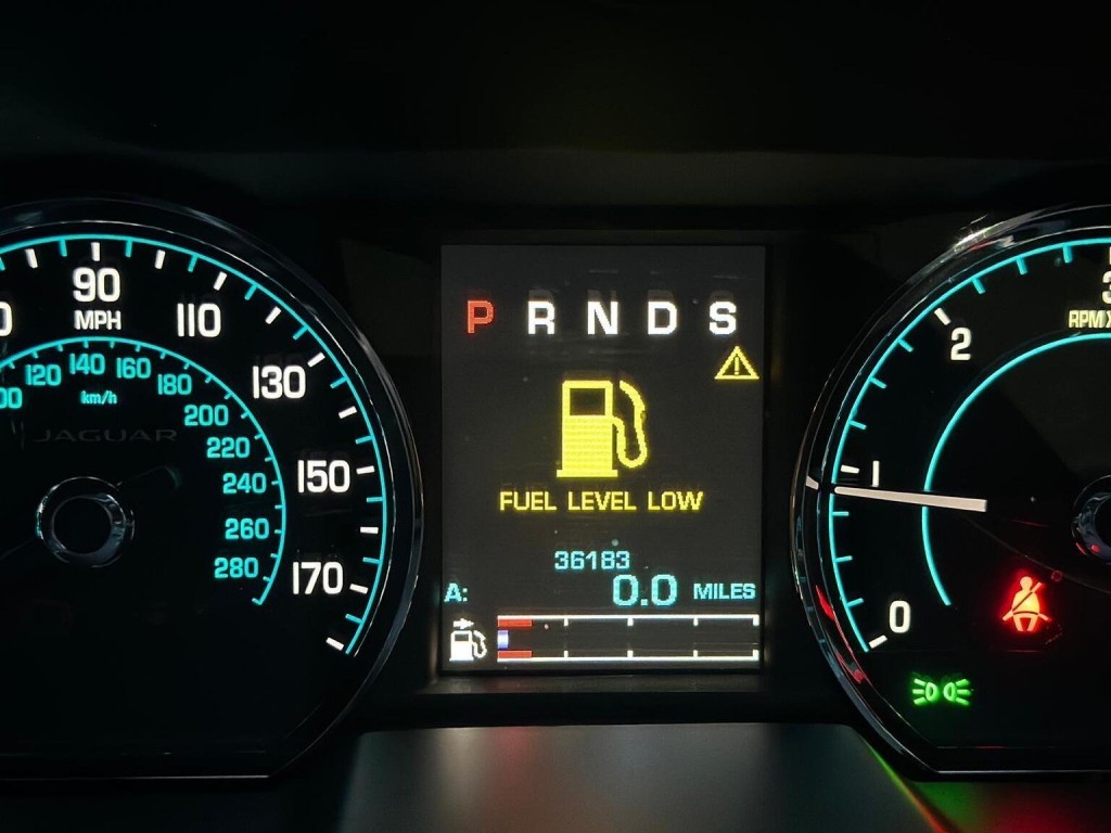 JAGUAR XF 3.0d V6 Premium Luxury Auto Euro 5 (s/s) 4dr 2014