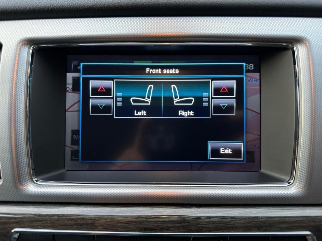 JAGUAR XF 3.0d V6 Premium Luxury Auto Euro 5 (s/s) 4dr 2014