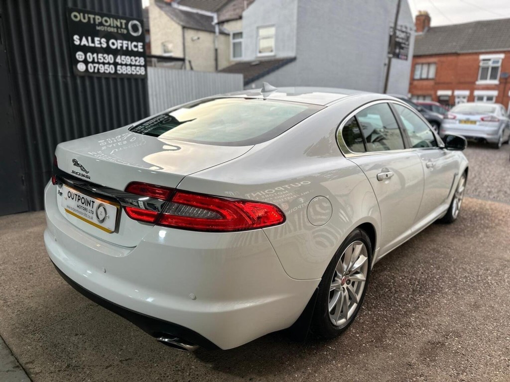 JAGUAR XF 3.0d V6 Premium Luxury Auto Euro 5 (s/s) 4dr 2014