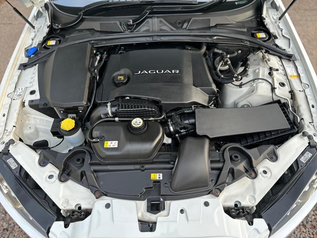 JAGUAR XF 3.0d V6 Premium Luxury Auto Euro 5 (s/s) 4dr 2014