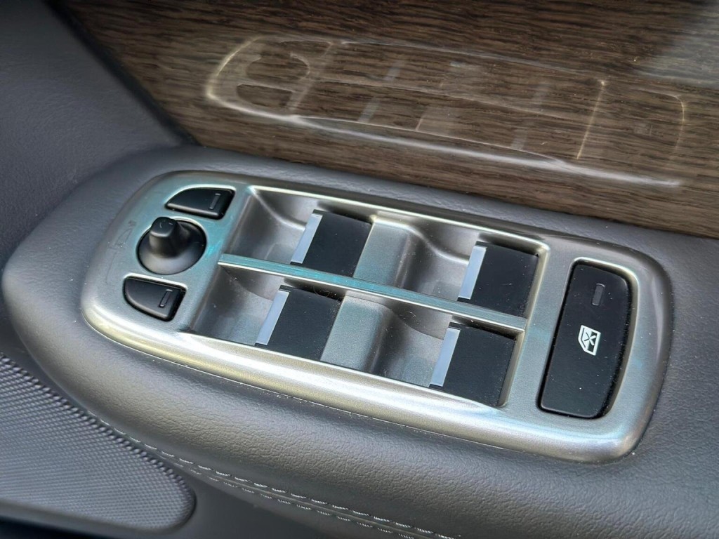 JAGUAR XF 3.0d V6 Premium Luxury Auto Euro 5 (s/s) 4dr 2014