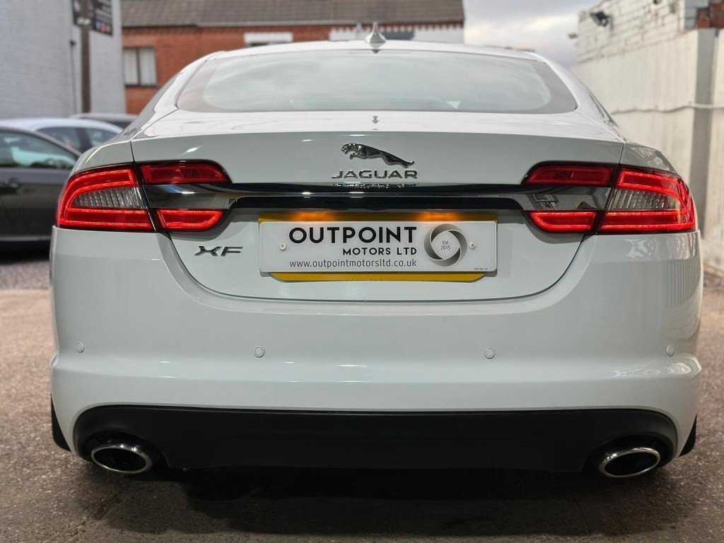 JAGUAR XF 3.0d V6 Premium Luxury Auto Euro 5 (s/s) 4dr 2014