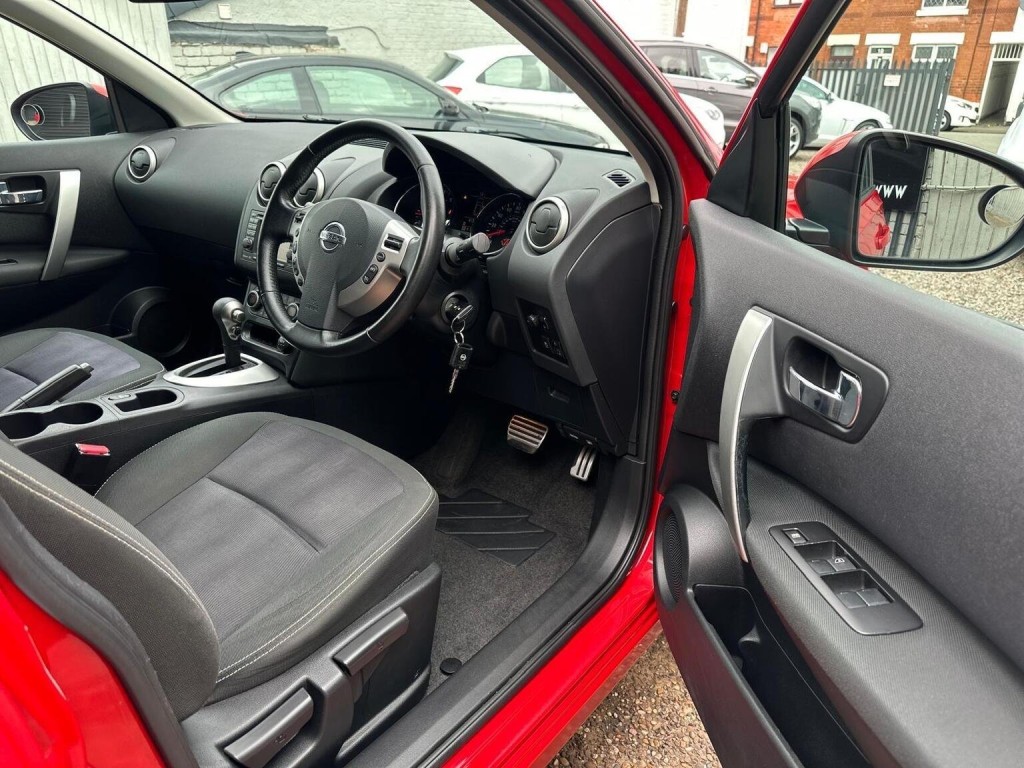 NISSAN QASHQAI 1.6 n-tec+ CVT 2WD Euro 5 5dr 2013