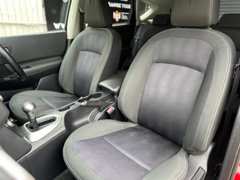 NISSAN QASHQAI 1.6 n-tec+ CVT 2WD Euro 5 5dr 2013