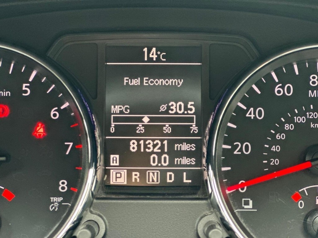 NISSAN QASHQAI 1.6 n-tec+ CVT 2WD Euro 5 5dr 2013