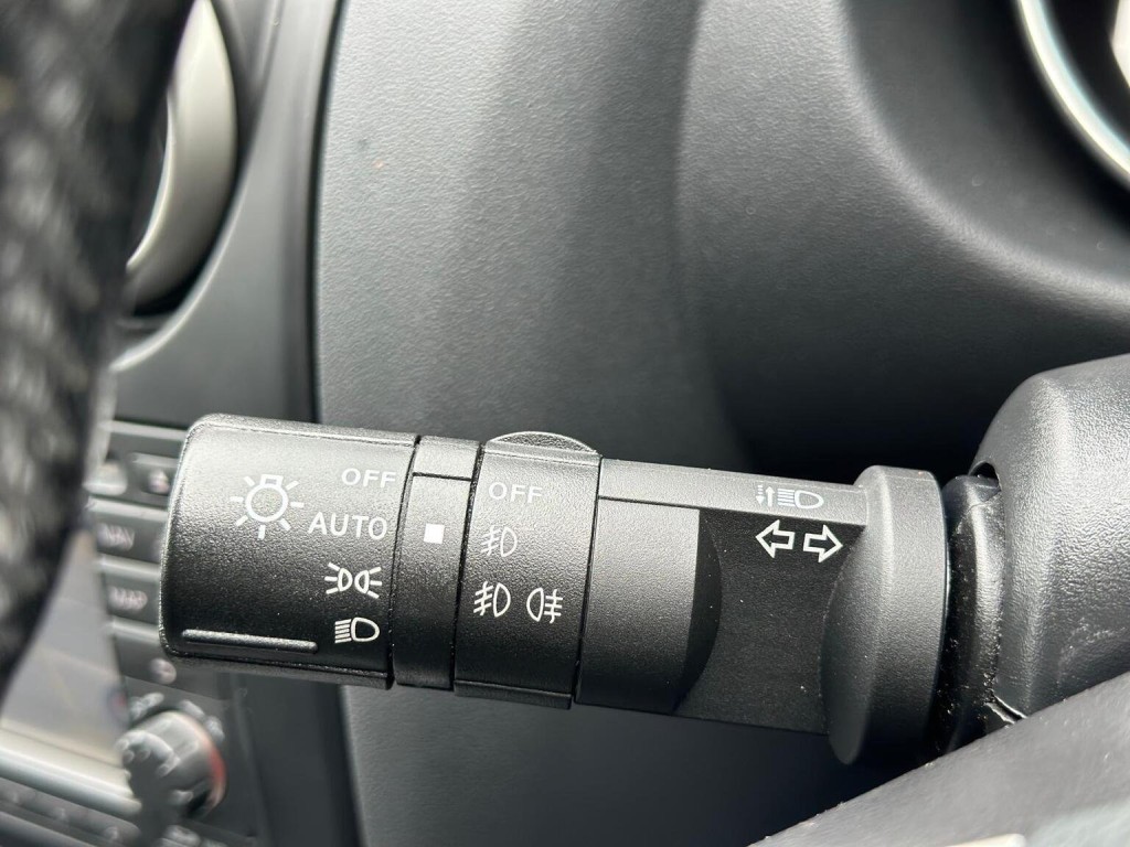 NISSAN QASHQAI 1.6 n-tec+ CVT 2WD Euro 5 5dr 2013