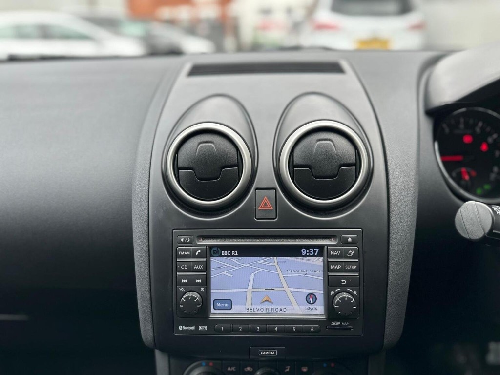 NISSAN QASHQAI 1.6 n-tec+ CVT 2WD Euro 5 5dr 2013