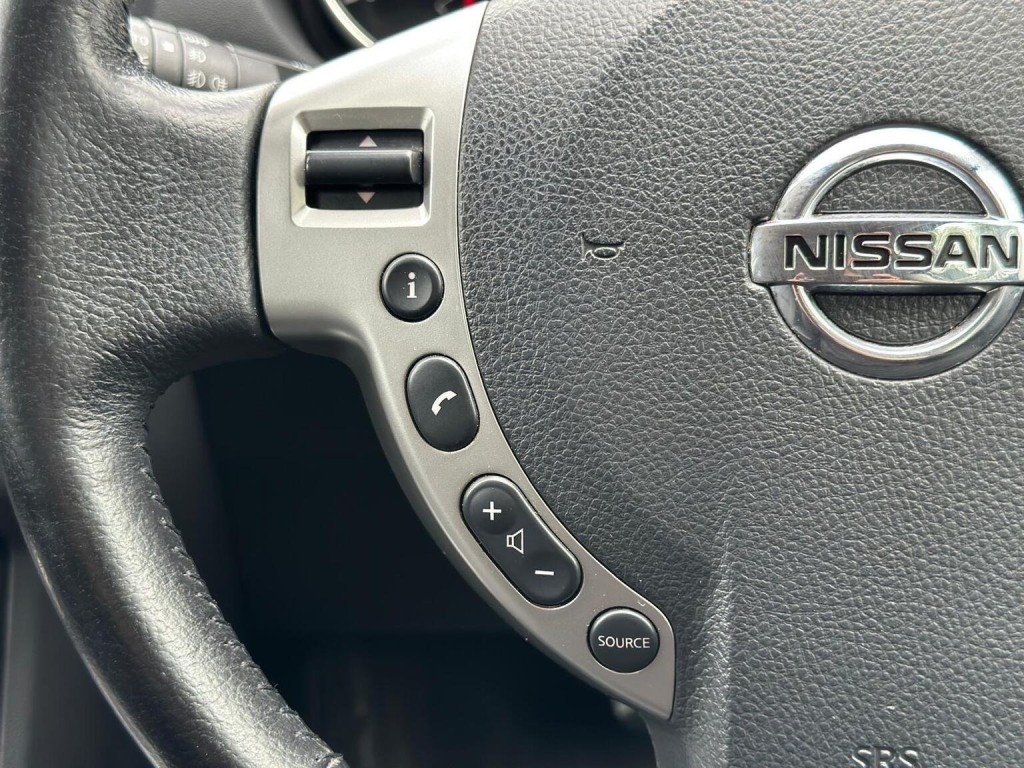 NISSAN QASHQAI 1.6 n-tec+ CVT 2WD Euro 5 5dr 2013