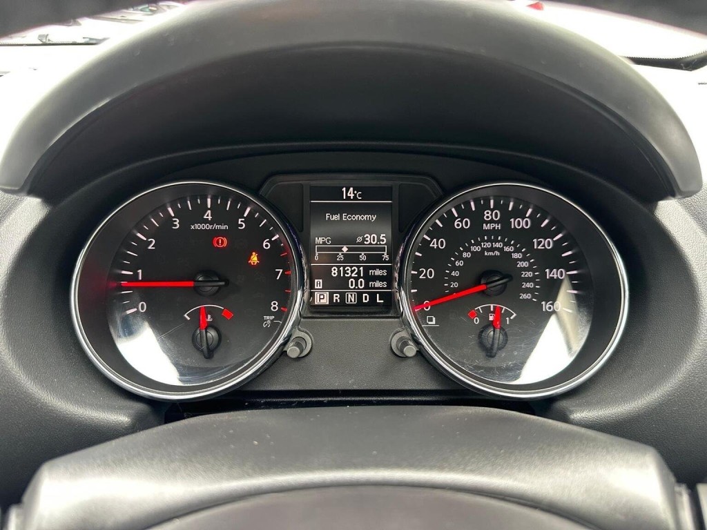 NISSAN QASHQAI 1.6 n-tec+ CVT 2WD Euro 5 5dr 2013