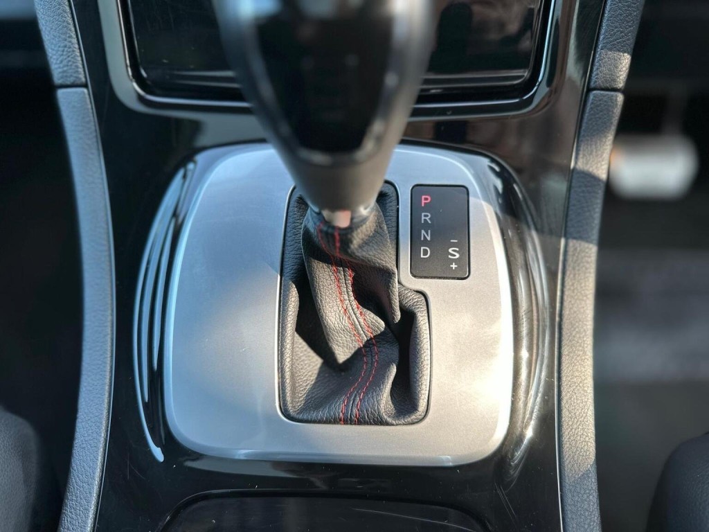 FORD S-MAX 2.2 TDCi Titanium X Sport Auto Euro 5 5dr 2011