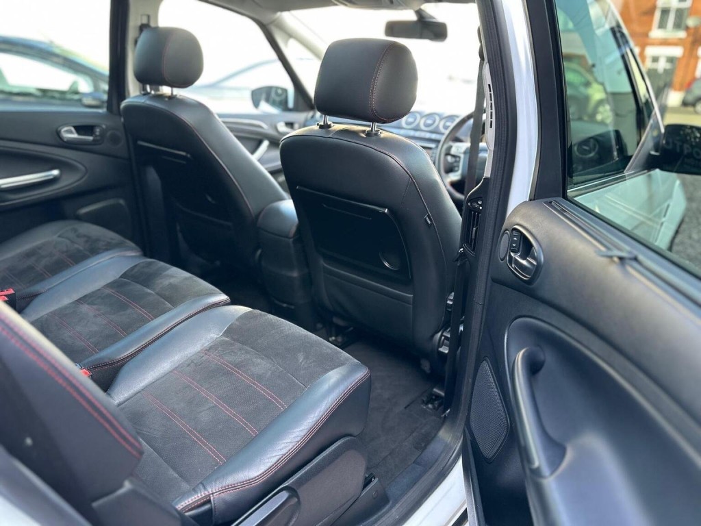 FORD S-MAX 2.2 TDCi Titanium X Sport Auto Euro 5 5dr 2011