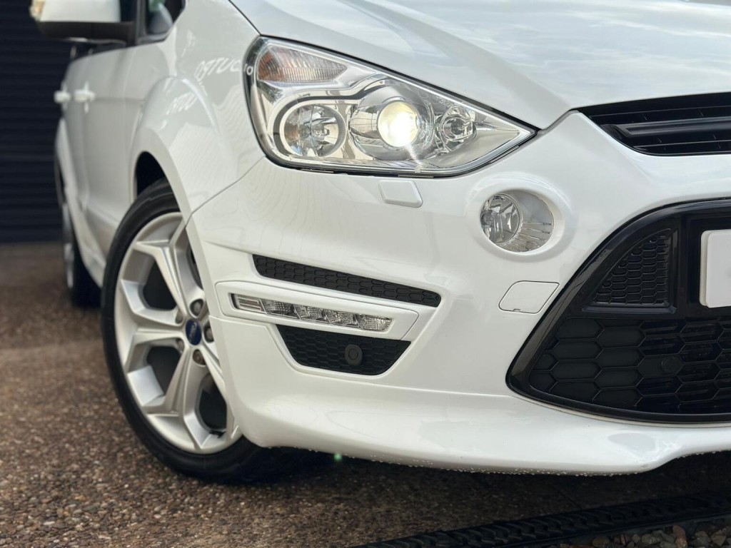 FORD S-MAX 2.2 TDCi Titanium X Sport Auto Euro 5 5dr 2011