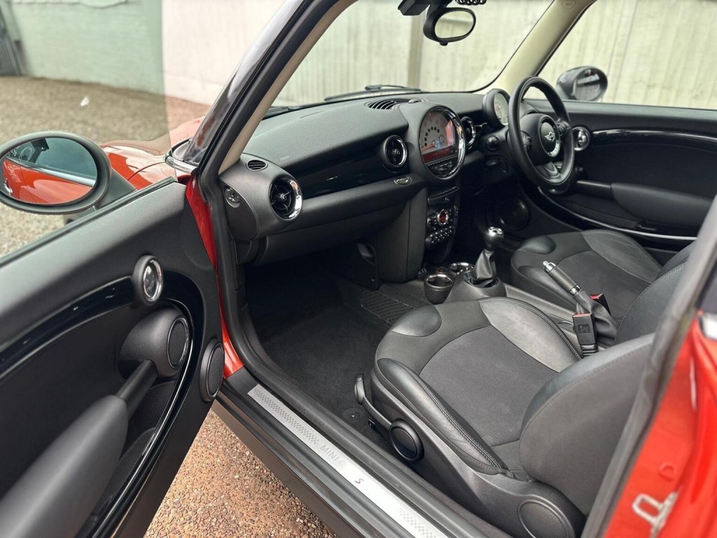 MINI HATCH 2.0 Cooper SD Euro 5 (s/s) 3dr 2013