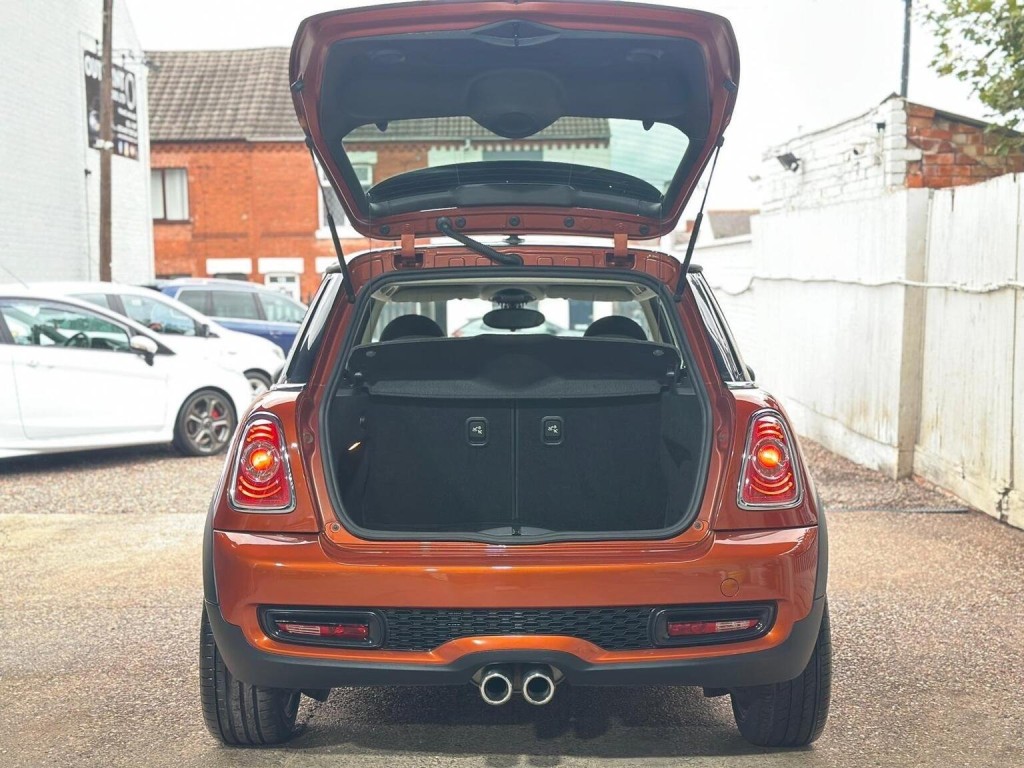 MINI HATCH 2.0 Cooper SD Euro 5 (s/s) 3dr 2013