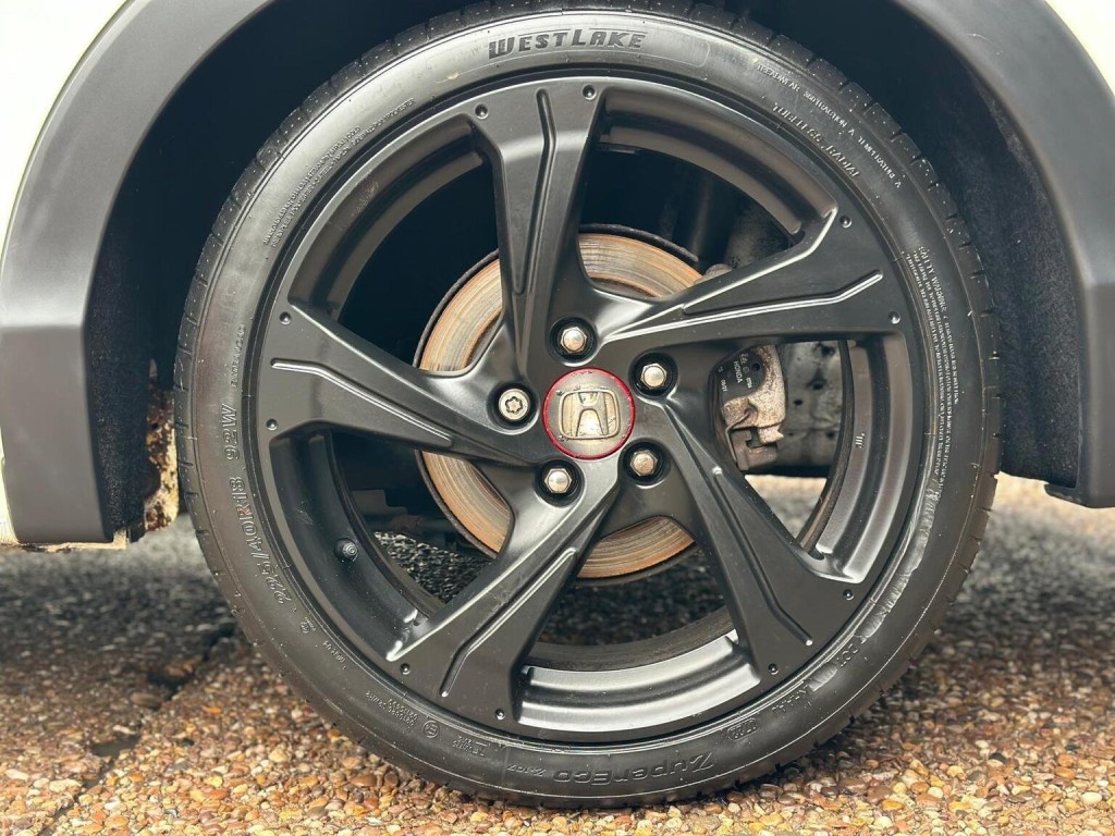 HONDA CIVIC 1.8 i-VTEC SE Plus (Navi) Euro 6 (s/s) 5dr 2017