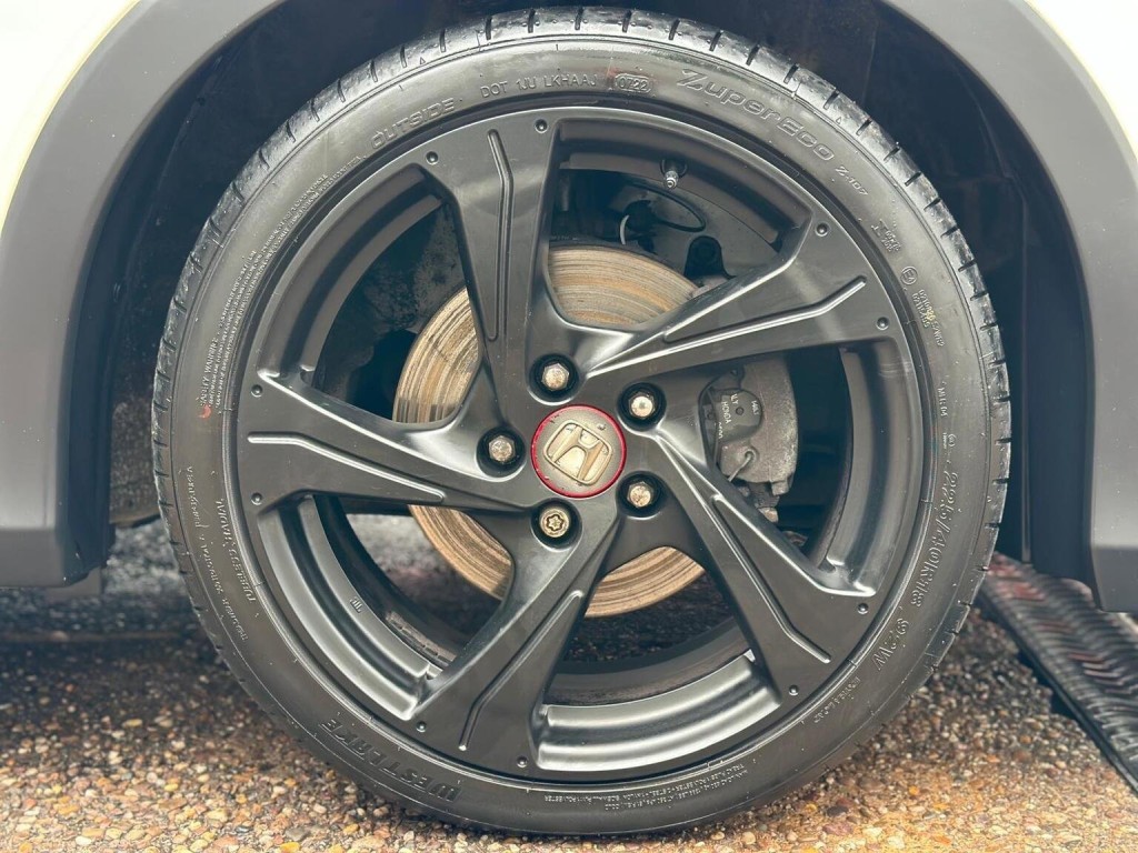 HONDA CIVIC 1.8 i-VTEC SE Plus (Navi) Euro 6 (s/s) 5dr 2017