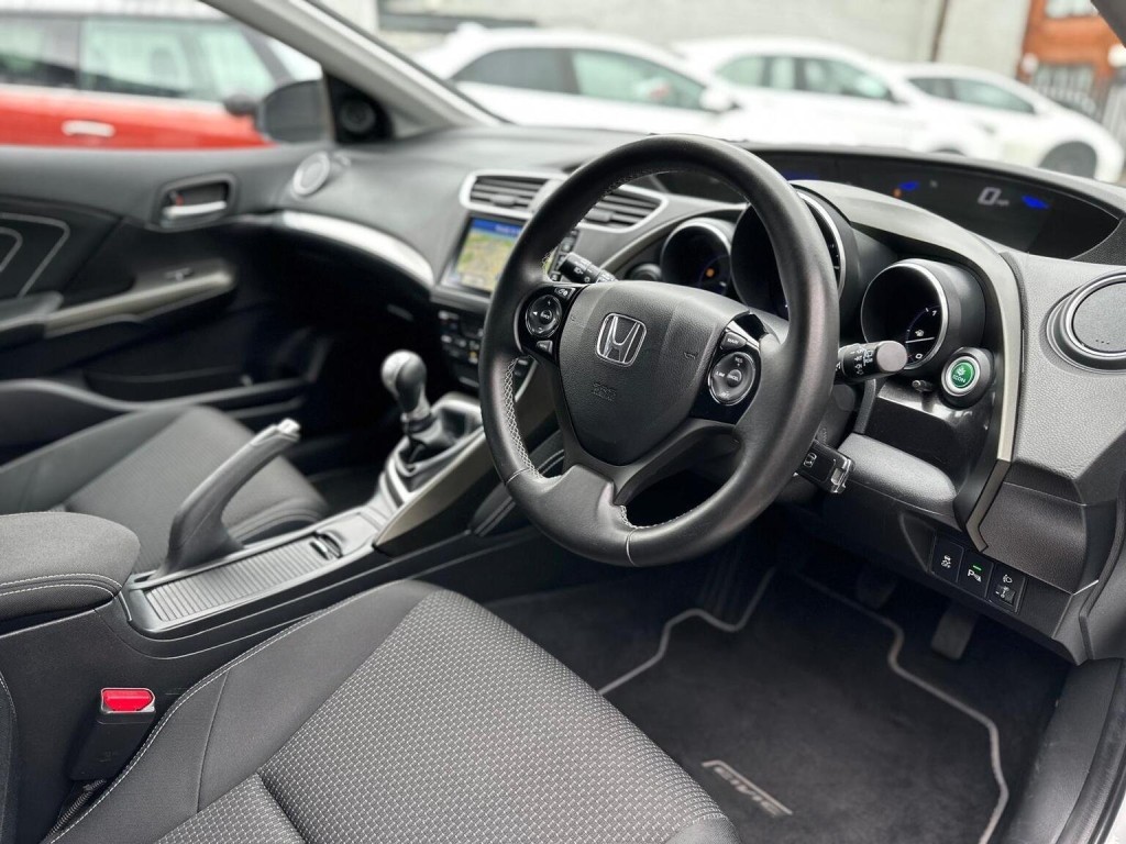 HONDA CIVIC 1.8 i-VTEC SE Plus (Navi) Euro 6 (s/s) 5dr 2017