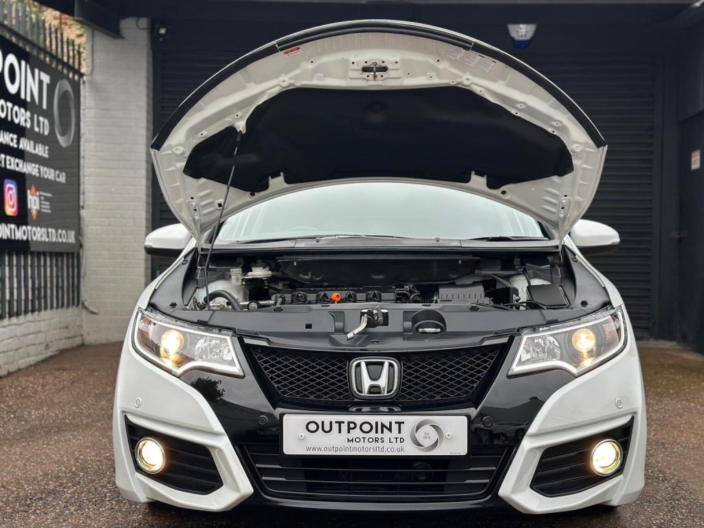 HONDA CIVIC 1.8 i-VTEC SE Plus (Navi) Euro 6 (s/s) 5dr 2017