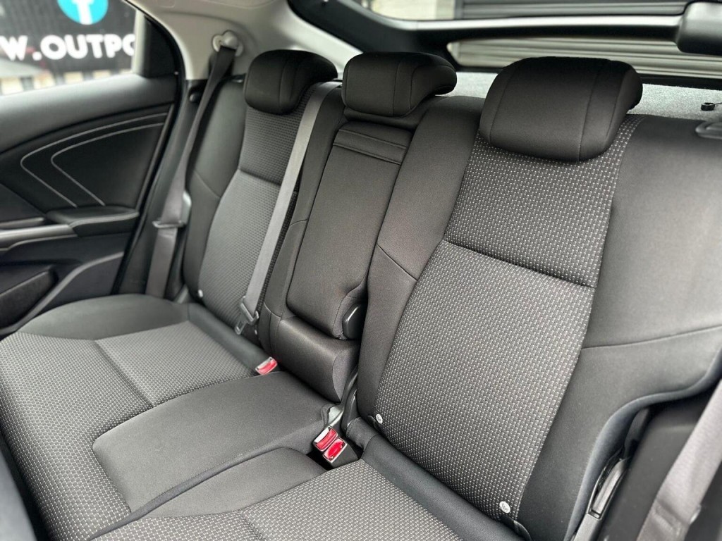 HONDA CIVIC 1.8 i-VTEC SE Plus (Navi) Euro 6 (s/s) 5dr 2017