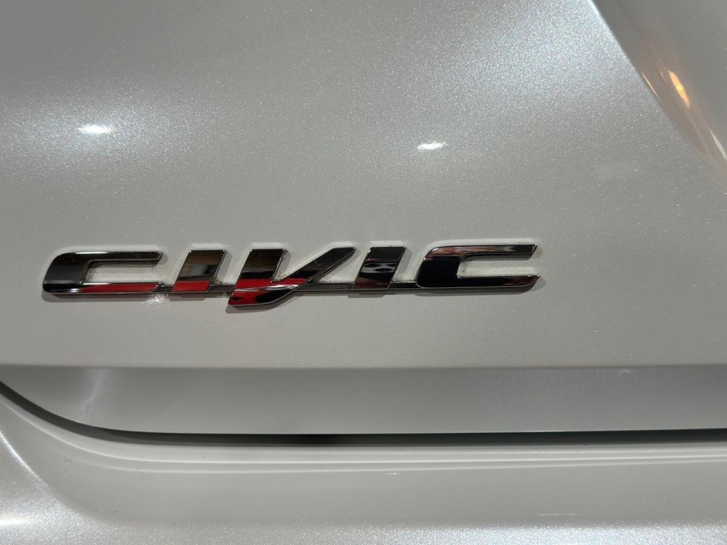 HONDA CIVIC 1.8 i-VTEC SE Plus (Navi) Euro 6 (s/s) 5dr 2017