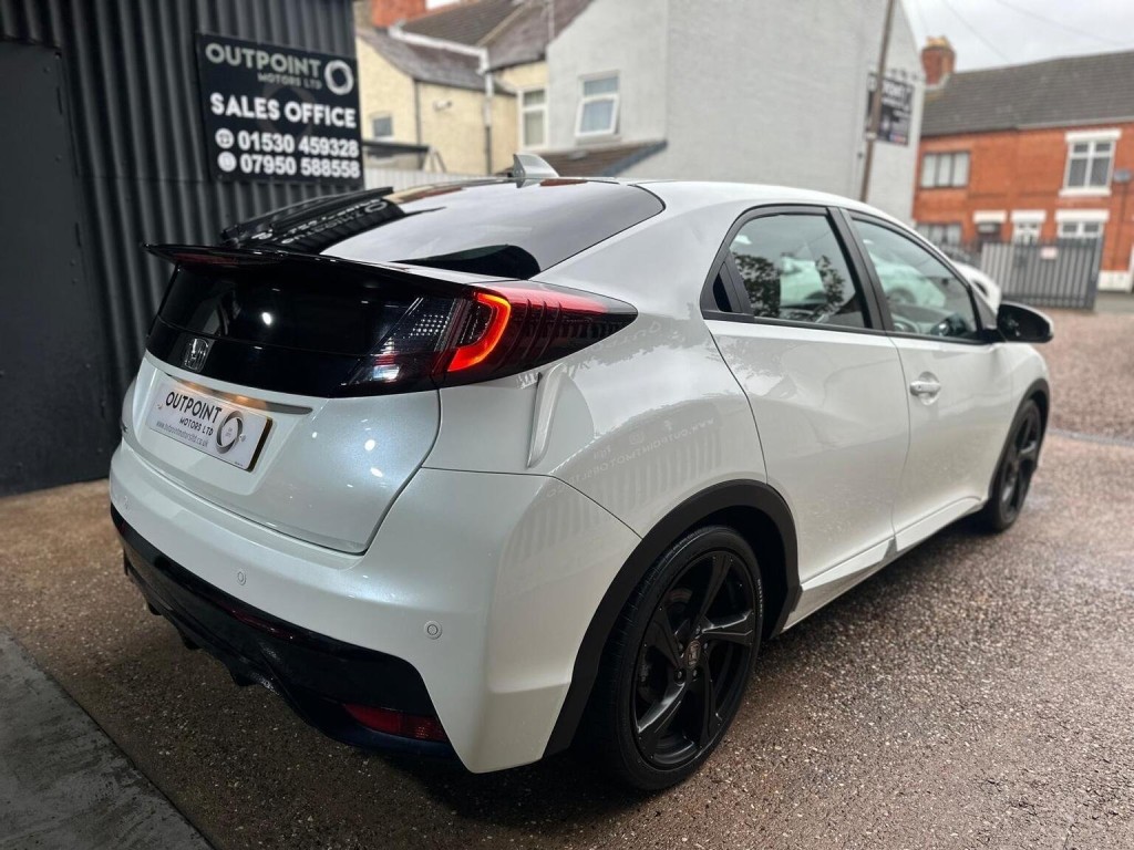 HONDA CIVIC 1.8 i-VTEC SE Plus (Navi) Euro 6 (s/s) 5dr 2017