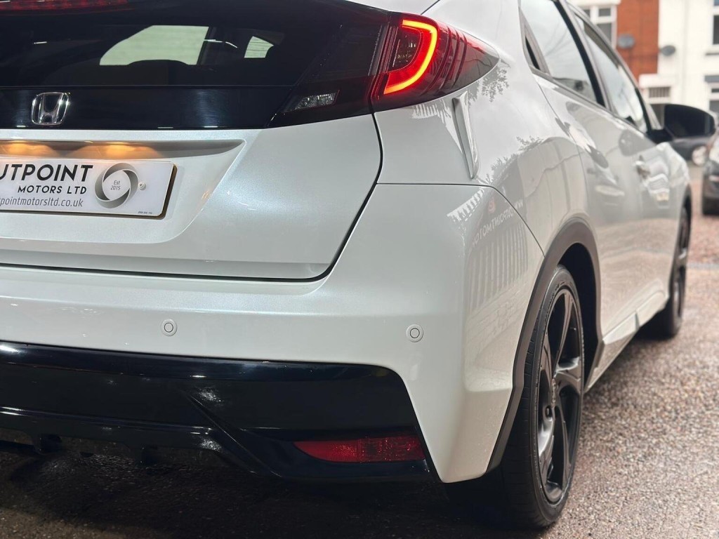 HONDA CIVIC 1.8 i-VTEC SE Plus (Navi) Euro 6 (s/s) 5dr 2017