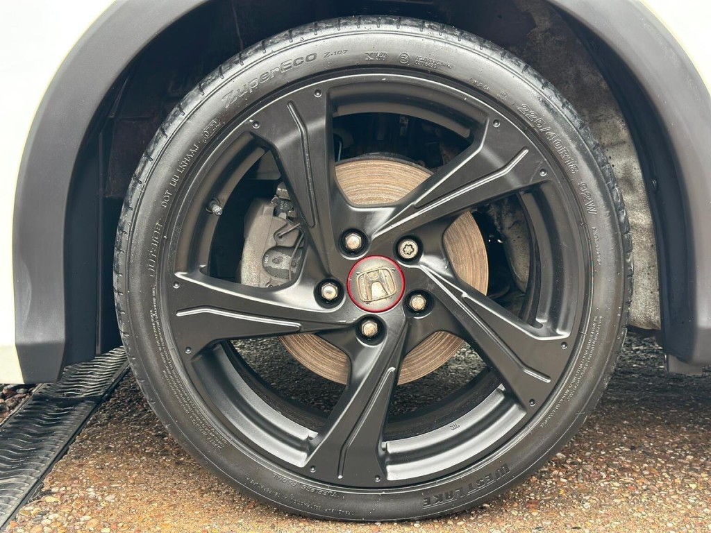 HONDA CIVIC 1.8 i-VTEC SE Plus (Navi) Euro 6 (s/s) 5dr 2017