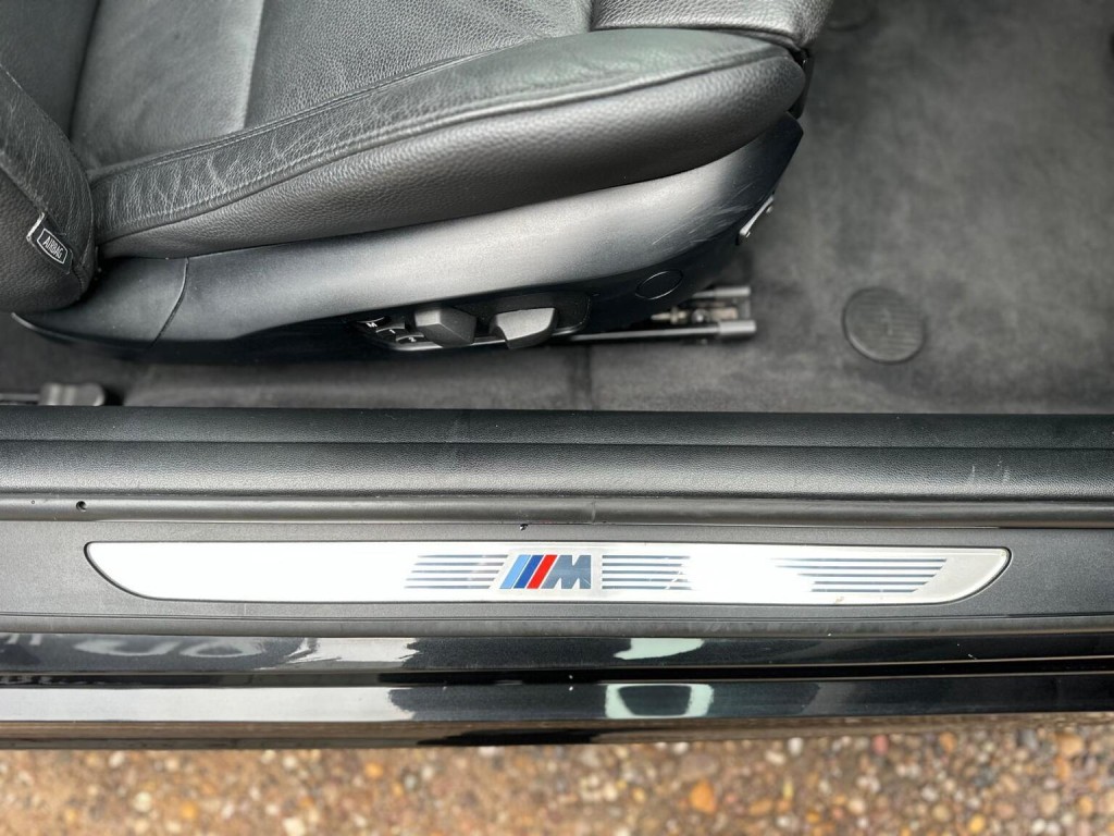 BMW 3 SERIES 3.0 330i M Sport Steptronic Euro 5 2dr 2010