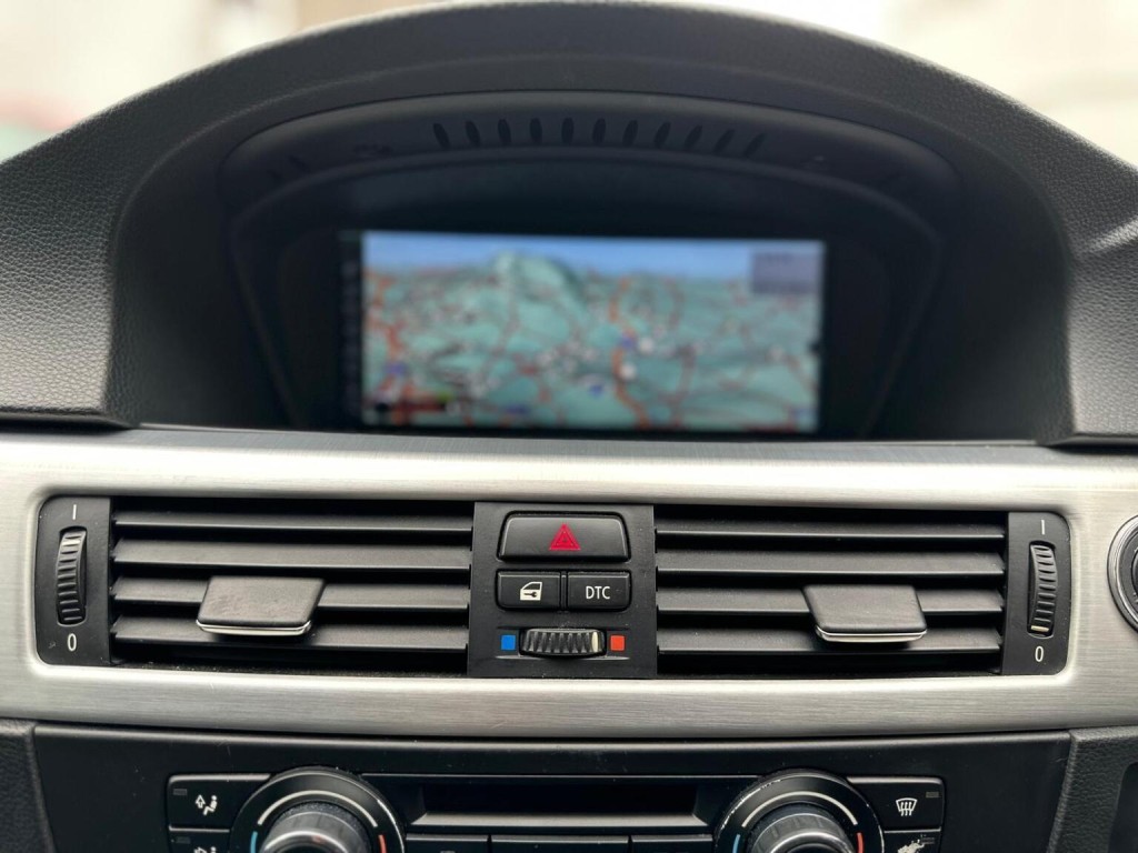 BMW 3 SERIES 3.0 330i M Sport Steptronic Euro 5 2dr 2010