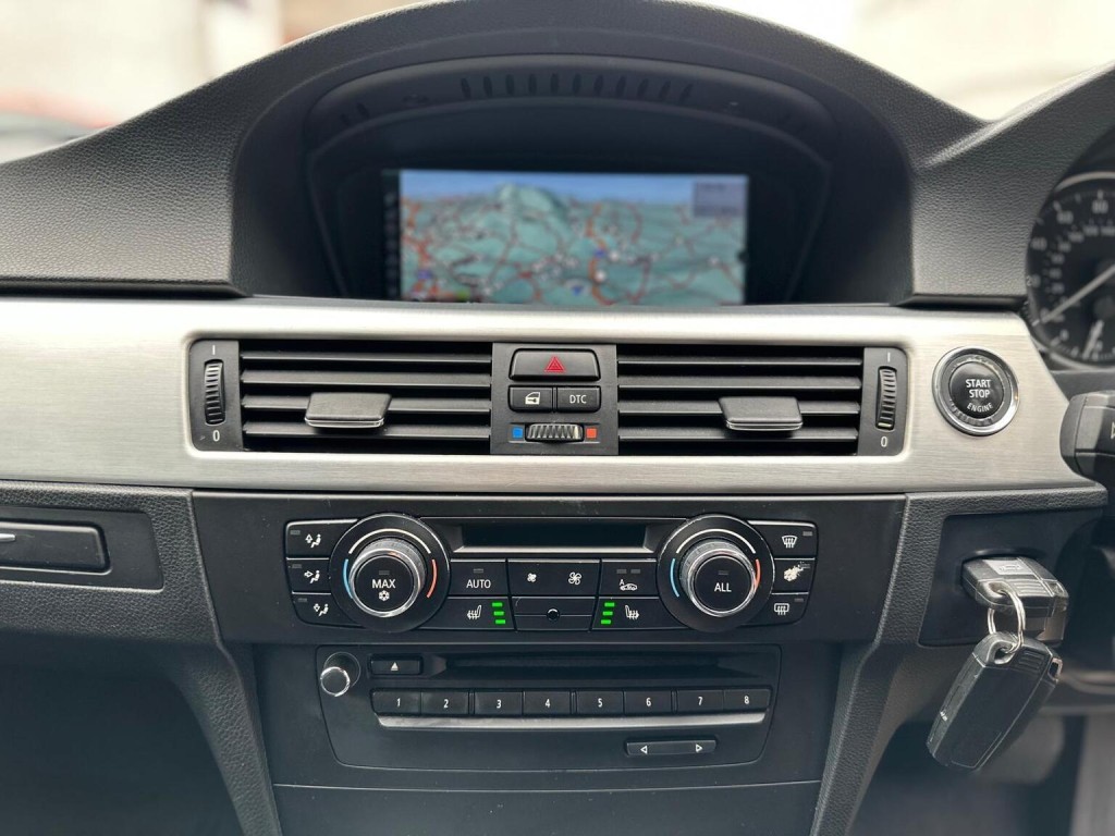 BMW 3 SERIES 3.0 330i M Sport Steptronic Euro 5 2dr 2010