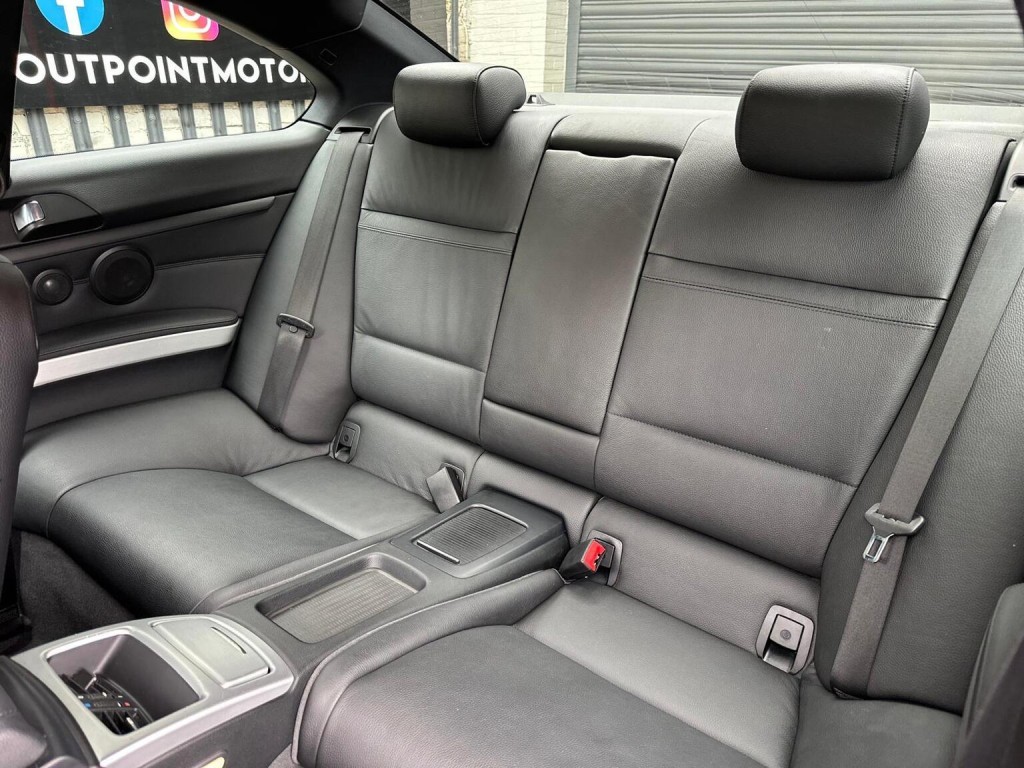 BMW 3 SERIES 3.0 330i M Sport Steptronic Euro 5 2dr 2010