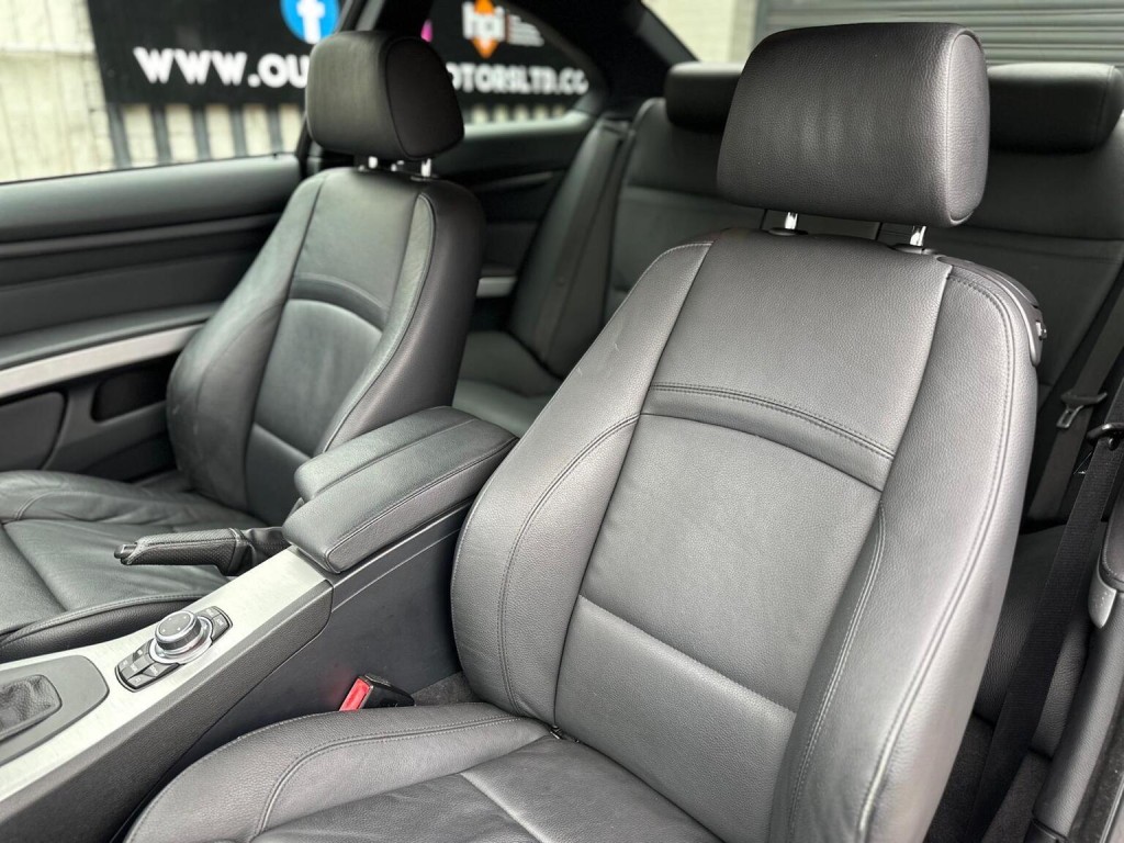 BMW 3 SERIES 3.0 330i M Sport Steptronic Euro 5 2dr 2010