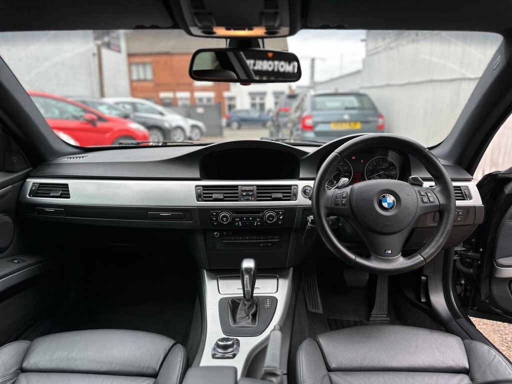 BMW 3 SERIES 3.0 330i M Sport Steptronic Euro 5 2dr 2010