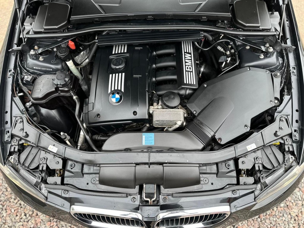 BMW 3 SERIES 3.0 330i M Sport Steptronic Euro 5 2dr 2010