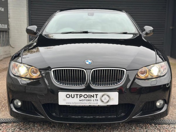 View BMW 3 SERIES 3.0 330i M Sport Steptronic Euro 5 2dr