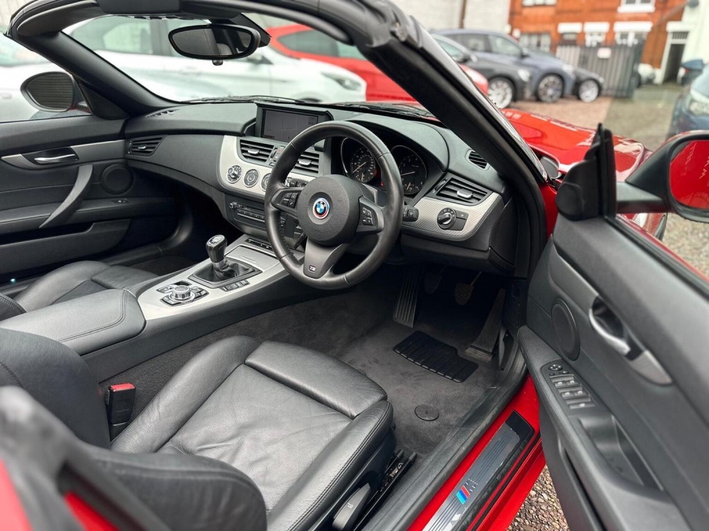 BMW Z4 2.5 23i M Sport sDrive Euro 5 2dr 2012